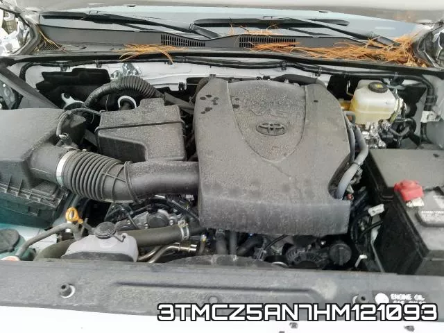 3TMCZ5AN7HM121093_7.webp