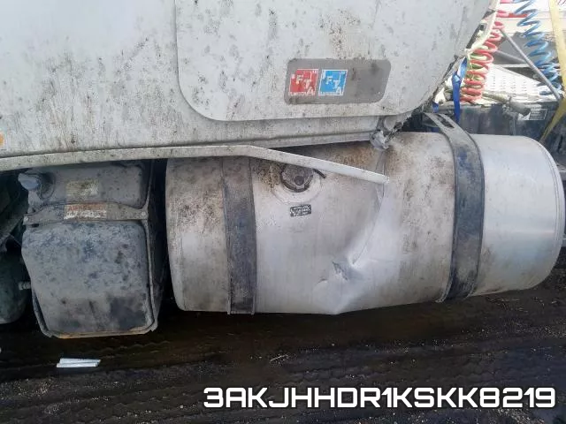 3AKJHHDR1KSKK8219_10.webp
