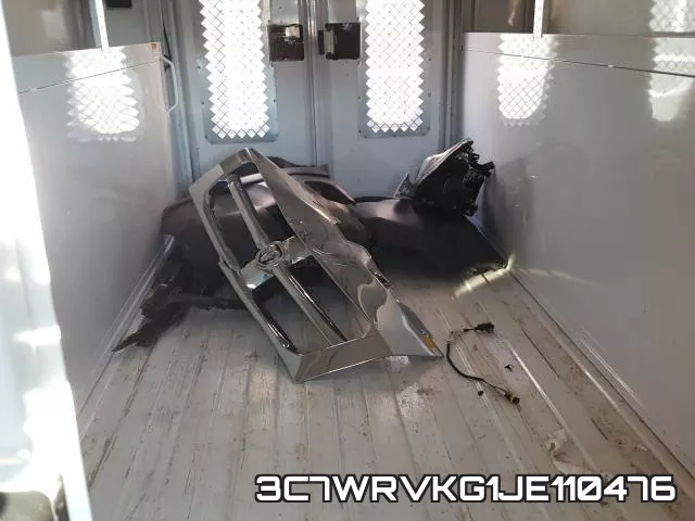 3C7WRVKG1JE110476_6.webp