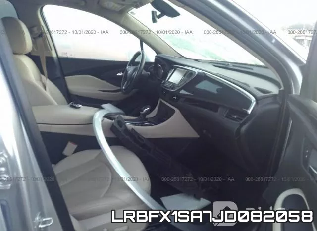 LRBFX1SA7JD082058_5.webp