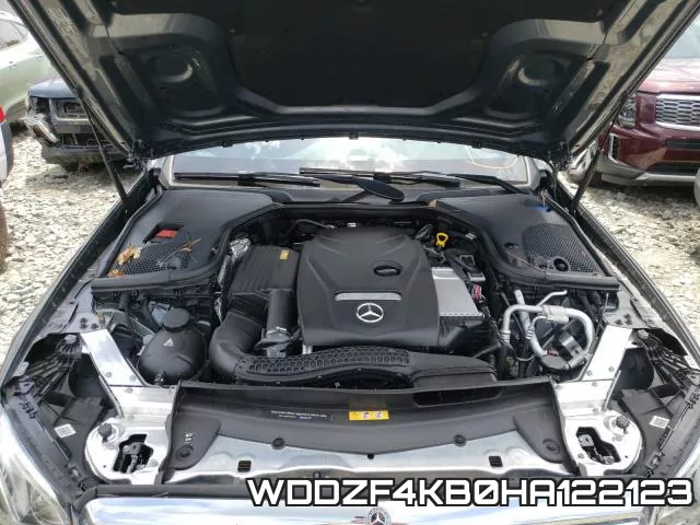 WDDZF4KB0HA122123_7.webp