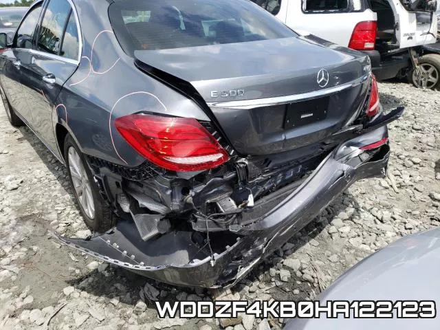 WDDZF4KB0HA122123_9.webp