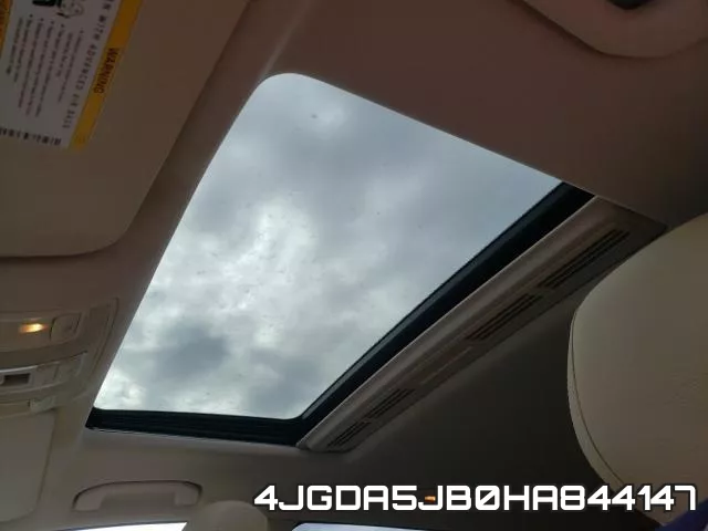 4JGDA5JB0HA844147_9.webp