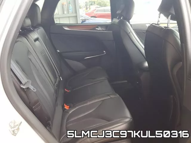 5LMCJ3C97KUL50316_6.webp