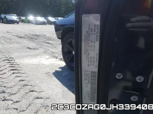 2C3CDZAG0JH339408_10.webp