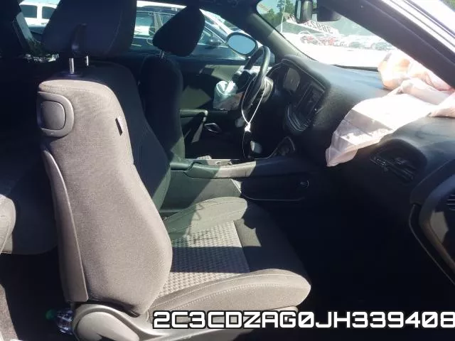 2C3CDZAG0JH339408_5.webp