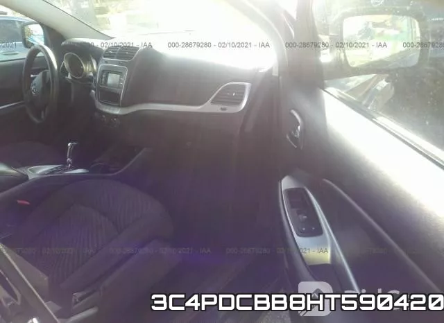 3C4PDCBB8HT590420_5.webp