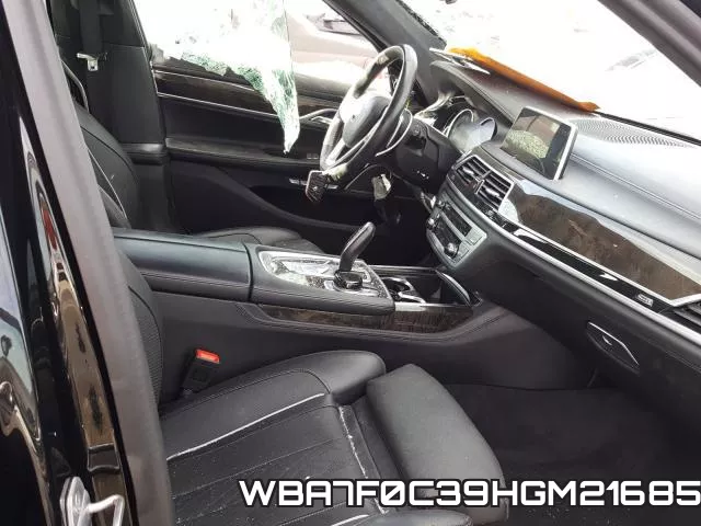 WBA7F0C39HGM21685_5.webp