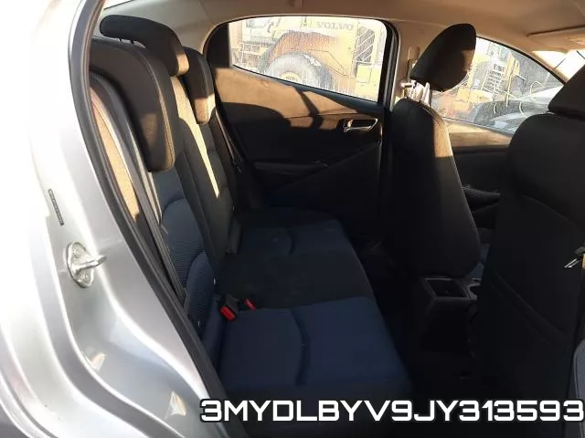 3MYDLBYV9JY313593_6.webp