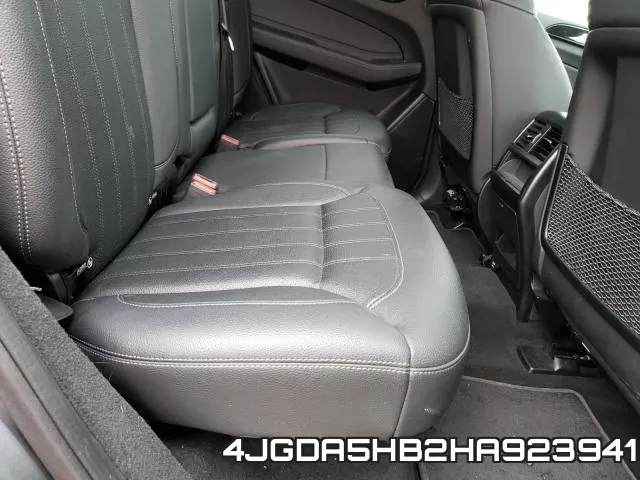 4JGDA5HB2HA923941_6.webp