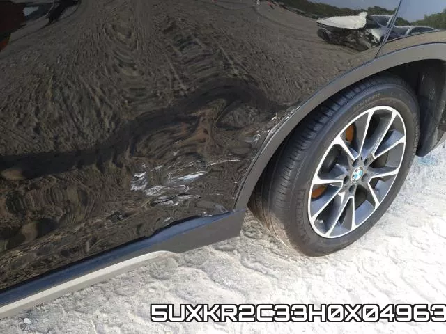 5UXKR2C33H0X04963_9.webp