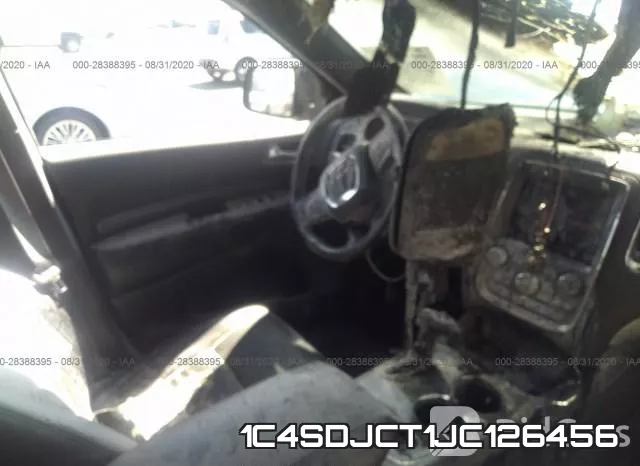 1C4SDJCT1JC126456_5.webp