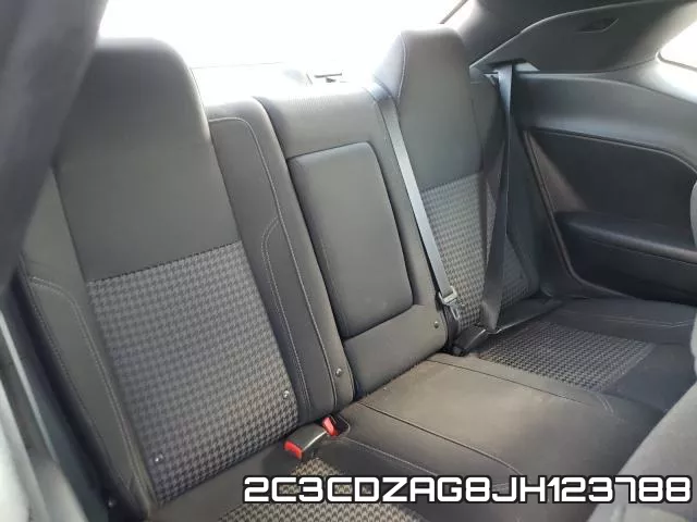 2C3CDZAG8JH123788_6.webp