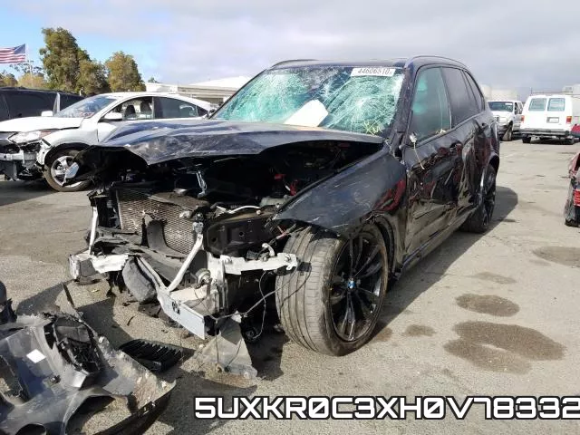 5UXKR0C3XH0V78332_2.webp