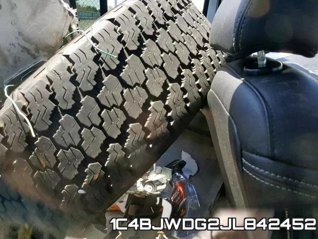 1C4BJWDG2JL842452_6.webp