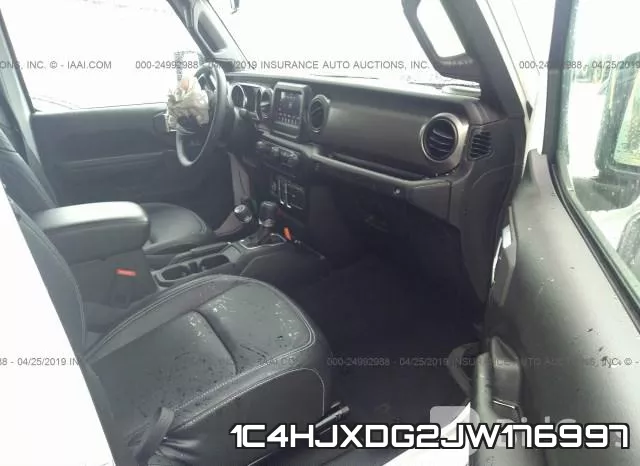 1C4HJXDG2JW176997_5.webp