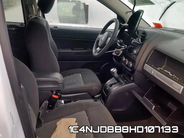 1C4NJDBB8HD107133_5.webp