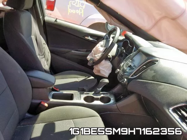 1G1BE5SM9H7162356_5.webp