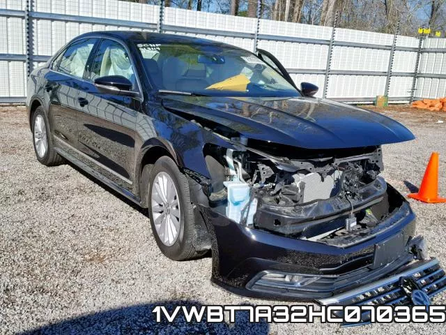 1VWBT7A32HC070365_1.webp