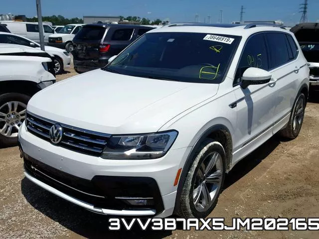 3VV3B7AX5JM202165_2.webp