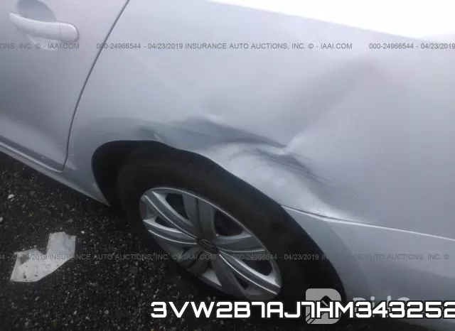 3VW2B7AJ7HM343252_6.webp