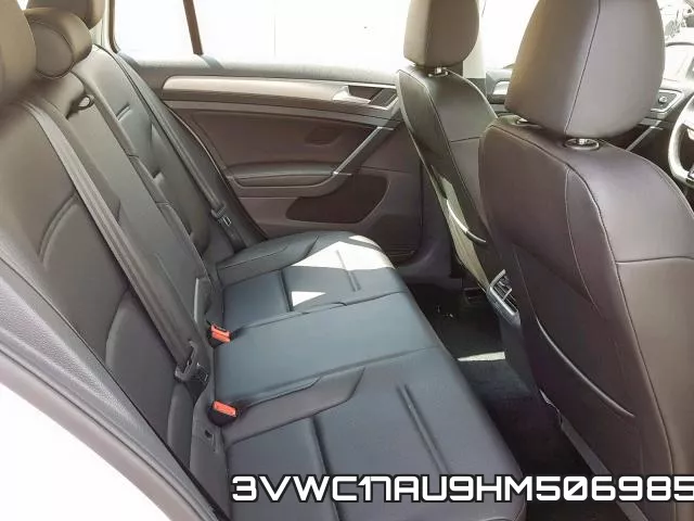 3VWC17AU9HM506985_6.webp