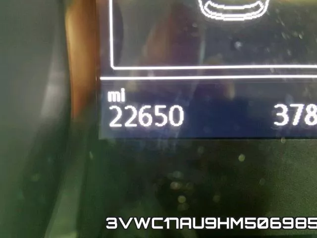 3VWC17AU9HM506985_8.webp
