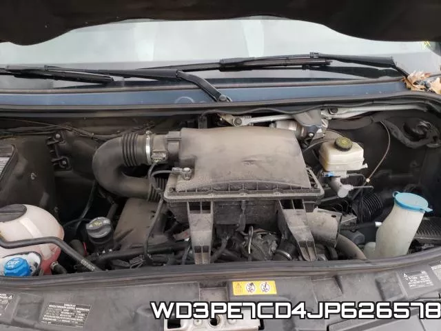 WD3PE7CD4JP626578_7.webp