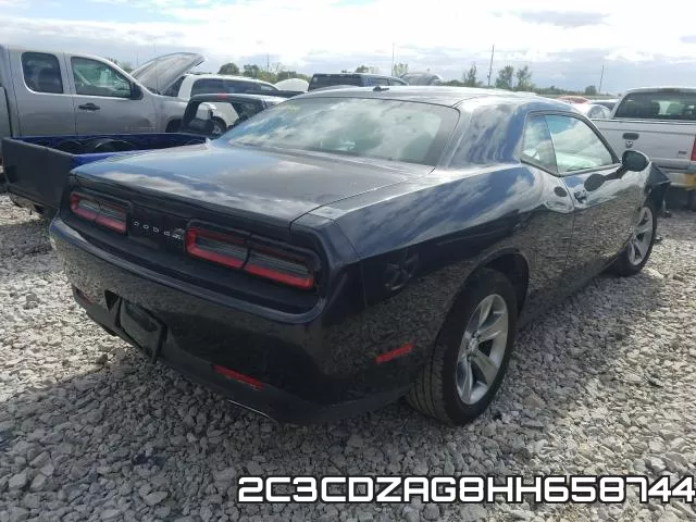 2C3CDZAG8HH658744_4.webp