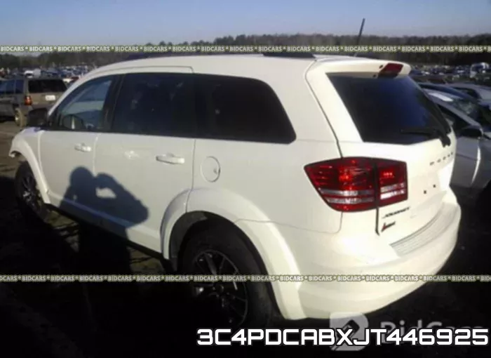 3C4PDCABXJT446925_3.webp