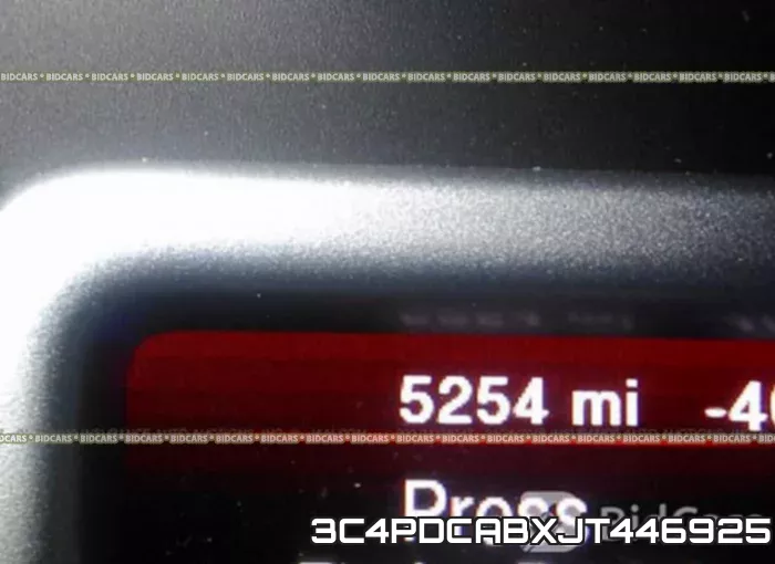3C4PDCABXJT446925_7.webp