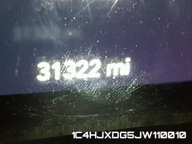 1C4HJXDG5JW110010_8.webp