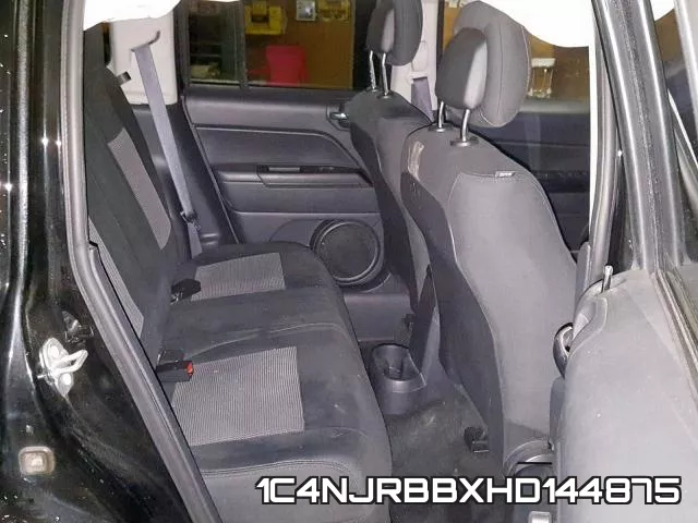 1C4NJRBBXHD144875_6.webp