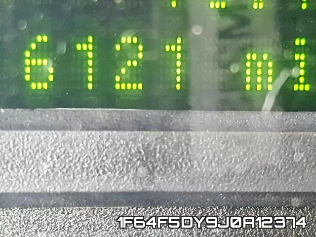 1F64F5DY9J0A12374_8.webp