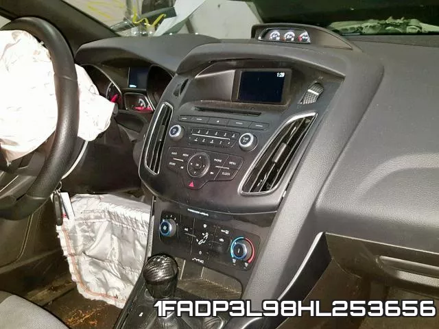 1FADP3L98HL253656_9.webp