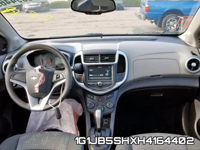 1G1JB5SHXH4164402_9.webp