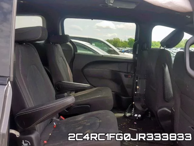 2C4RC1FG0JR333833_6.webp