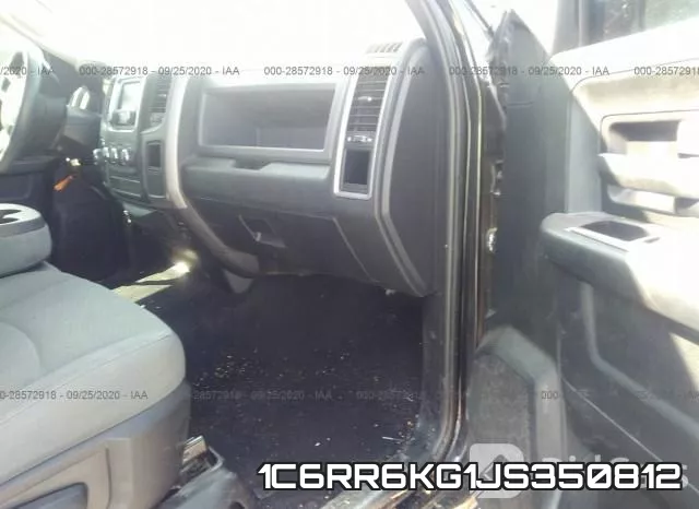 1C6RR6KG1JS350812_5.webp