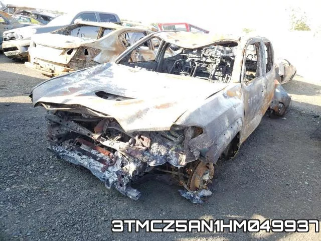 3TMCZ5AN1HM049937_2.webp