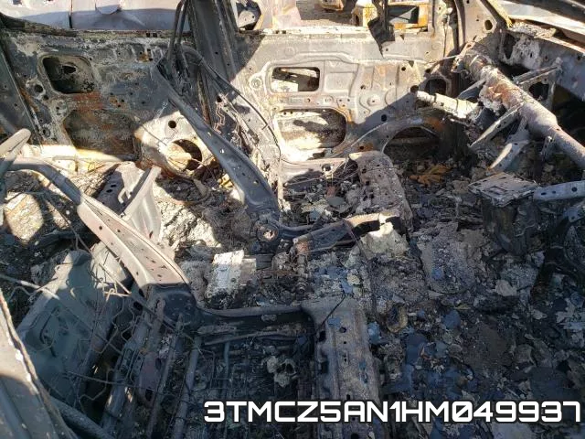 3TMCZ5AN1HM049937_5.webp