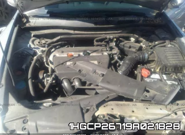 1HGCP26719A021828_10.webp