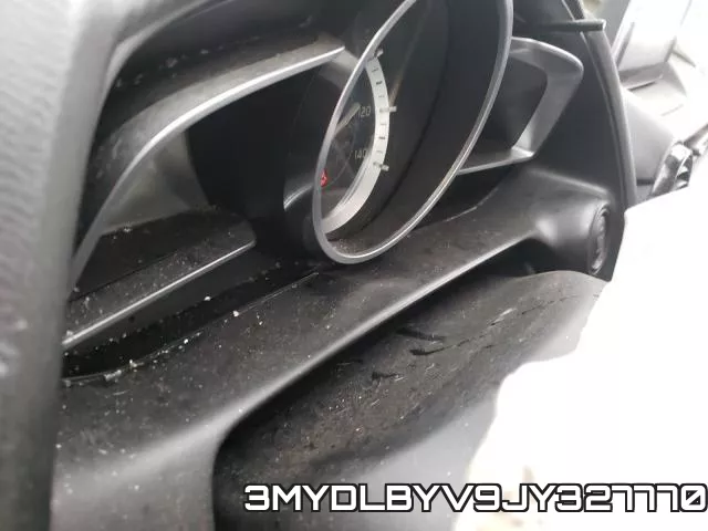 3MYDLBYV9JY327770_8.webp