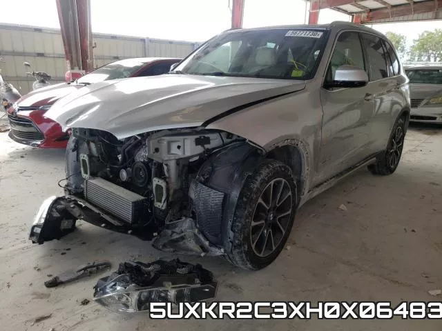 5UXKR2C3XH0X06483_2.webp