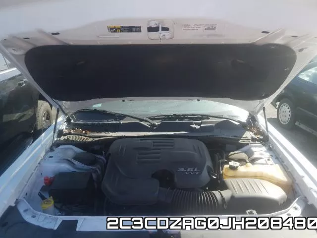 2C3CDZAG0JH208480_7.webp