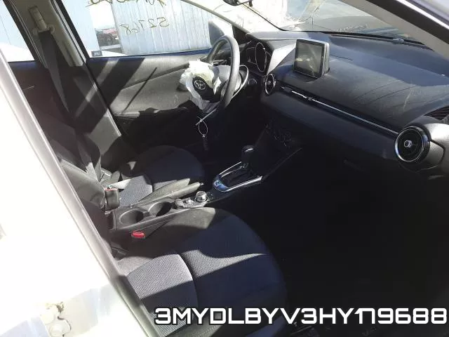3MYDLBYV3HY179688_5.webp