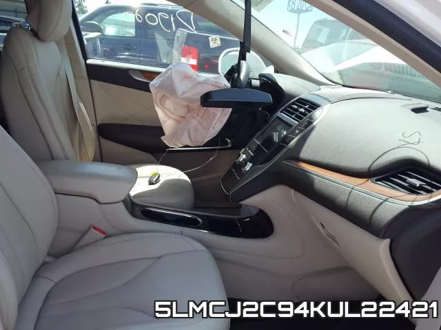 5LMCJ2C94KUL22421_5.webp