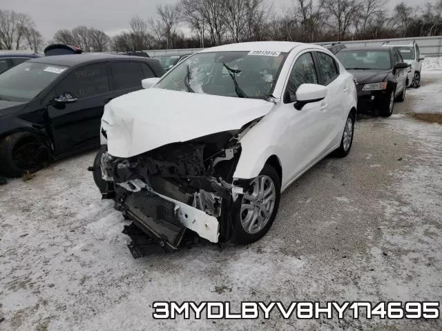 3MYDLBYV8HY174695_2.webp