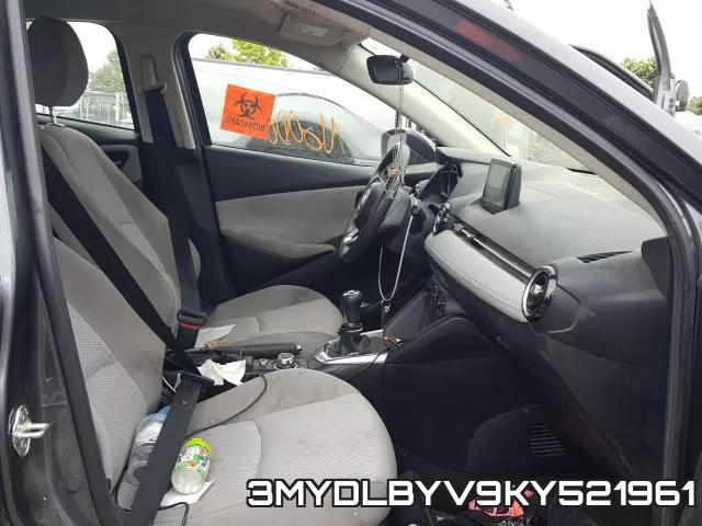 3MYDLBYV9KY521961_5.webp