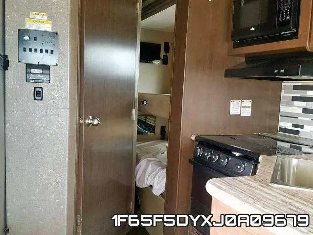 1F65F5DYXJ0A09679_6.webp