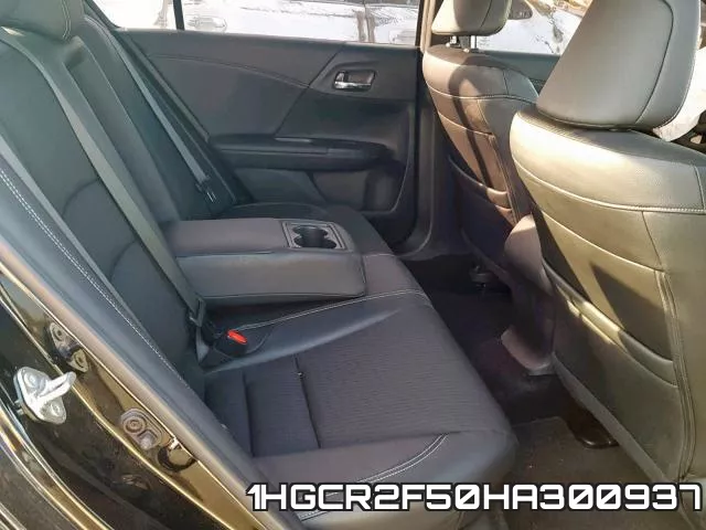 1HGCR2F50HA300937_6.webp